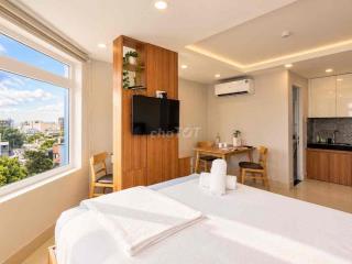TRỐNG LẠI CĂN STUDIO CỬA SỔ TRỜI GẦN SÂN BAY