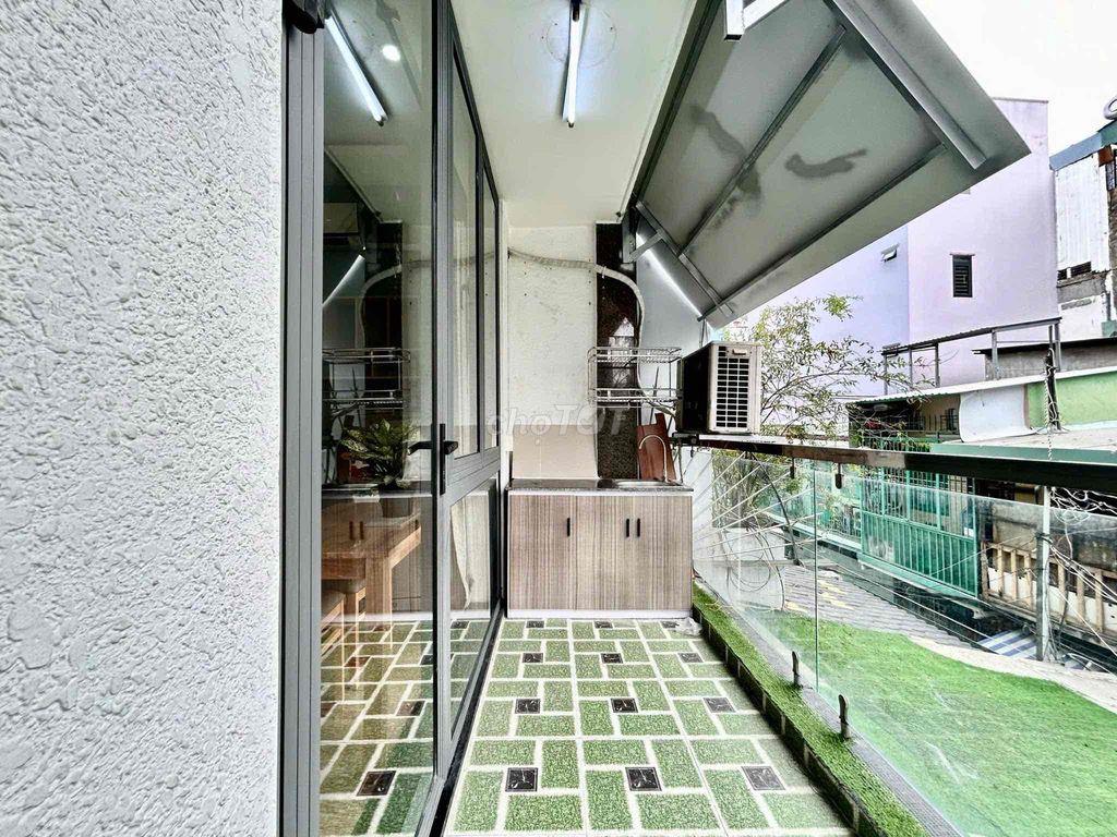 trống lại căn studio giá rẽ gần sân bay