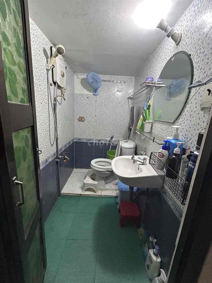 cho thuê căn hộ tầng trệt chung cư măt tiền Nguyên Gia Trí