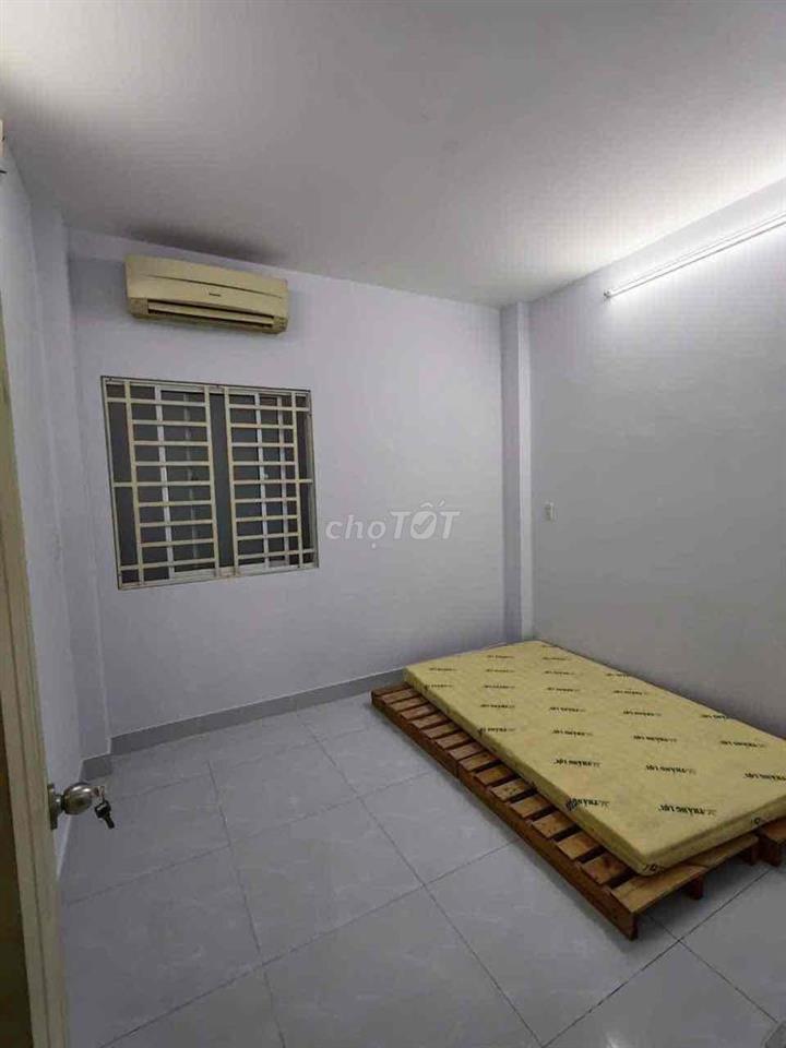 CHO THUÊ NHÀ NGUYÊN CĂN GẦN CHỢ BÀ CHIỂU HẺM Ô TÔ