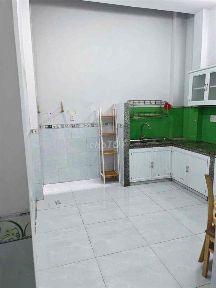 CHO THUÊ NHÀ NGUYÊN CĂN GẦN CHỢ BÀ CHIỂU HẺM Ô TÔ