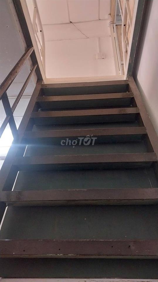Cho thuê nhà hẻm xe hơi đường Bình Lợi, 1 trệt 1 gác lửng, 42m²