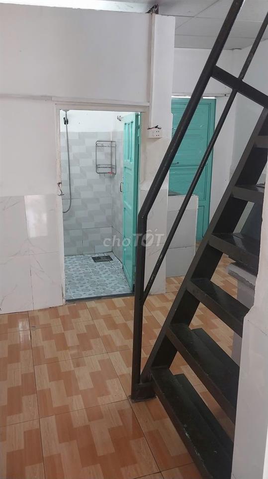 Cho thuê nhà hẻm xe hơi đường Bình Lợi, 1 trệt 1 gác lửng, 42m²