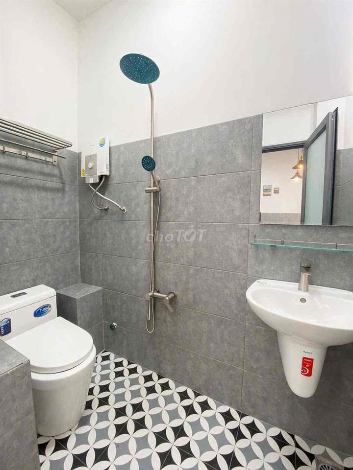 SIÊU PHẨM SIÊU TO TRỐNG LẠI MẤT 5P SANG QUẬN 1 - BAN CÔNG - MÁY GIẶT