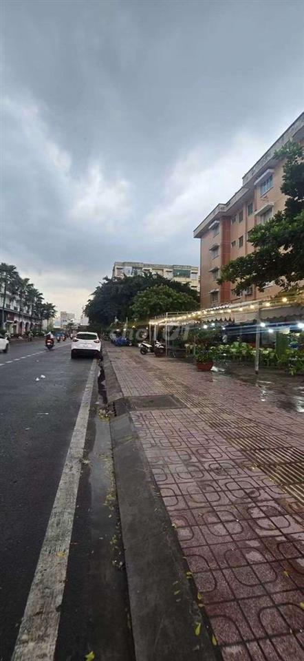 NHÀ NGUYÊN CĂN 3 LẦU MẶT TIỀN ĐƯỜNG SỐ 6 – KDC BÌNH ĐĂNG