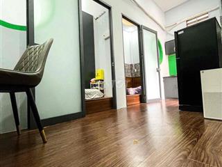 CĂN hộ 2PN 1WC Nội Thất Có Sẵn , Tầng Trệt , Quận 10