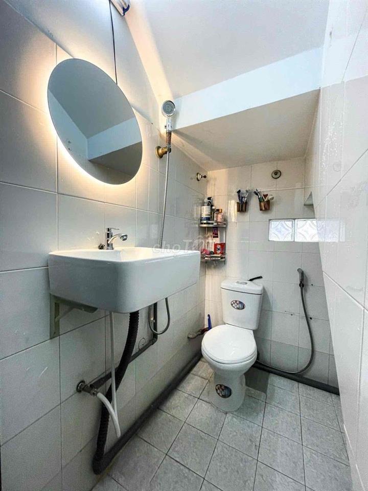 Căn 2PN 1wc Trệt , Logia Phụ Phơi Đồ Quận 10 💥