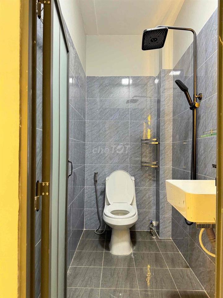 Căn 2PN 70m2 gần Siẻu Thị Go Tô Hiến Thành Q10