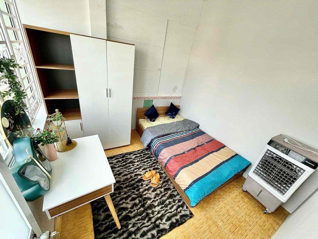 Căn Hộ 2PN Tân Bình , Xe Hơi Tận Cửa , Rộng Thoáng