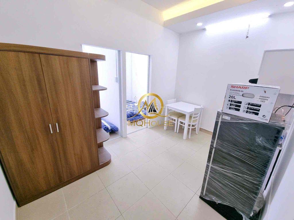💥Căn Hộ 2PN THANG MÁY Nội thất có đủ , Ở Liền Xem Liền được