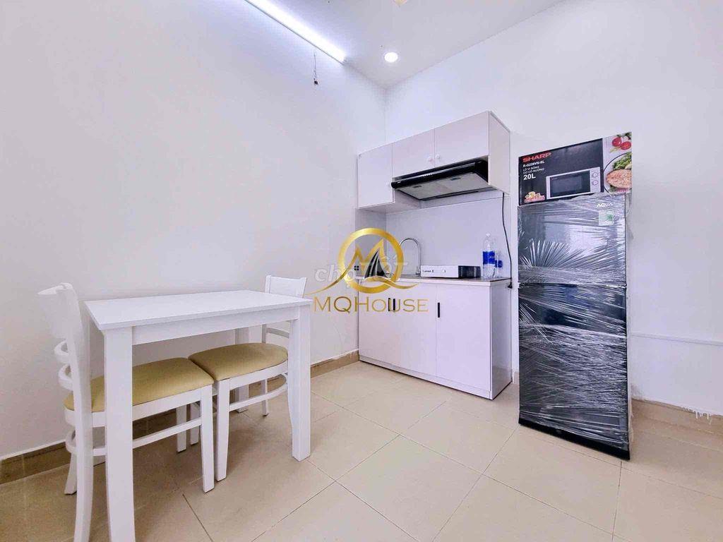 💥Căn Hộ 2PN THANG MÁY Nội thất có đủ , Ở Liền Xem Liền được