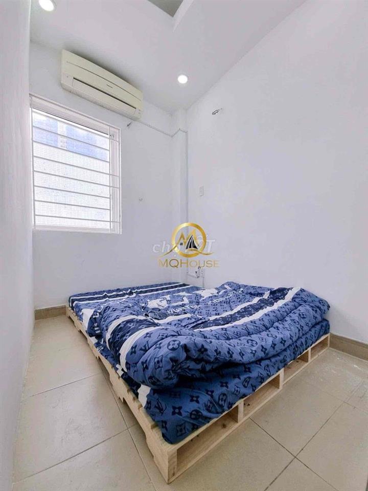 💥Căn Hộ 2PN THANG MÁY Nội thất có đủ , Ở Liền Xem Liền được