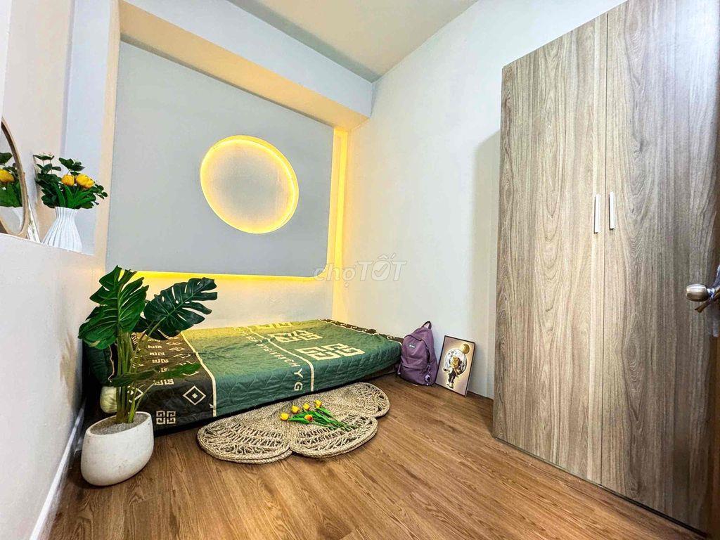 2PN Cực to , Ban Công Gần Công Viên Hoàng Căn Thụ 🔥