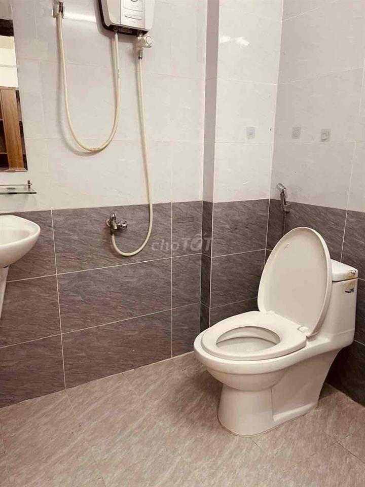 🔥CHDv 2pN 1wc Thang Máy Full tiện Nghi , Có Ban Công và cửa sổ trời
