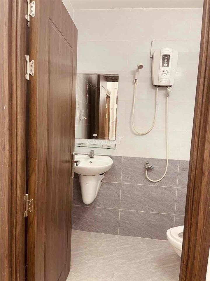 🔥CHDv 2pN 1wc Thang Máy Full tiện Nghi , Có Ban Công và cửa sổ trời