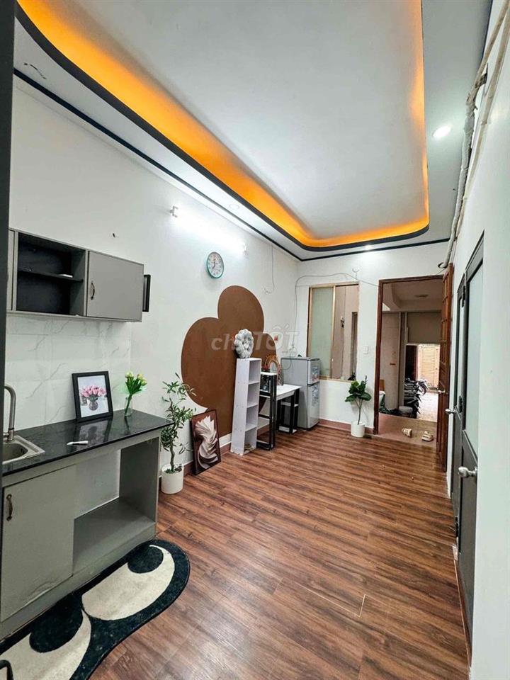 2PN Phòng Khách Rộng , Tầng Trệt , Nội Thất Đầy đủ