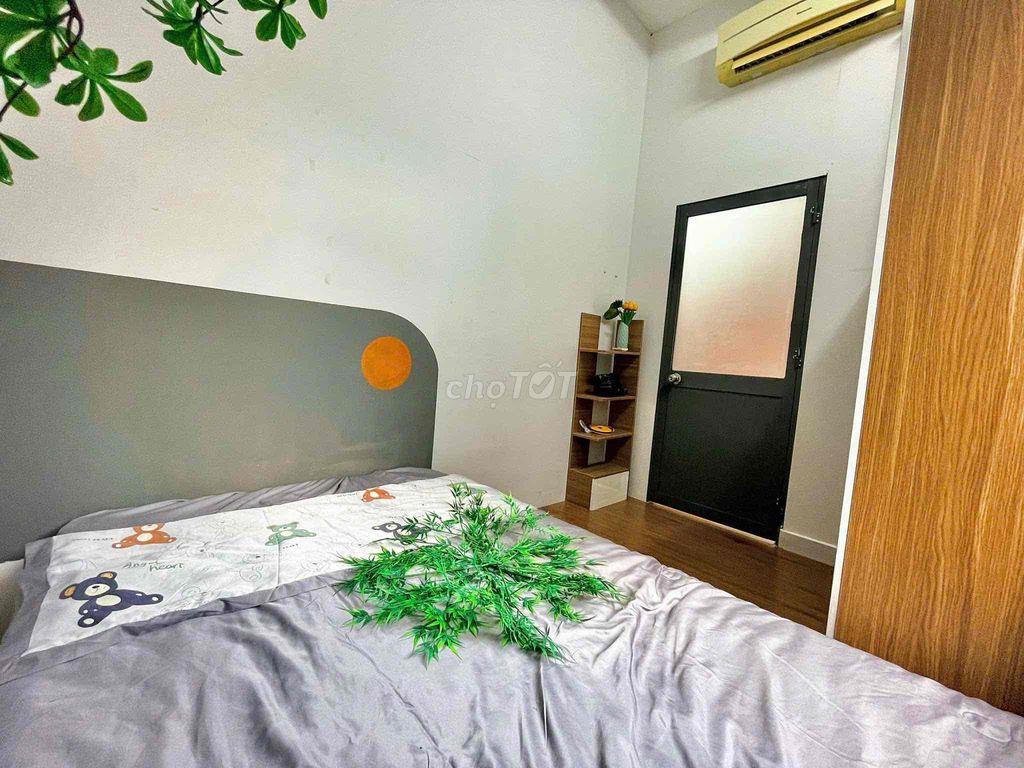 Lên Cho Khách 2PN 1wc Ban Công Cửa Sổ Trời Cưuc Thoáng