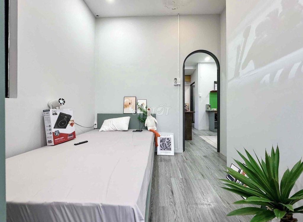 Chi Thuê 2Pn 55m2 Nội Thất Đầy Đủ sẵn , Miễn Phí Xe , gần siêu thị