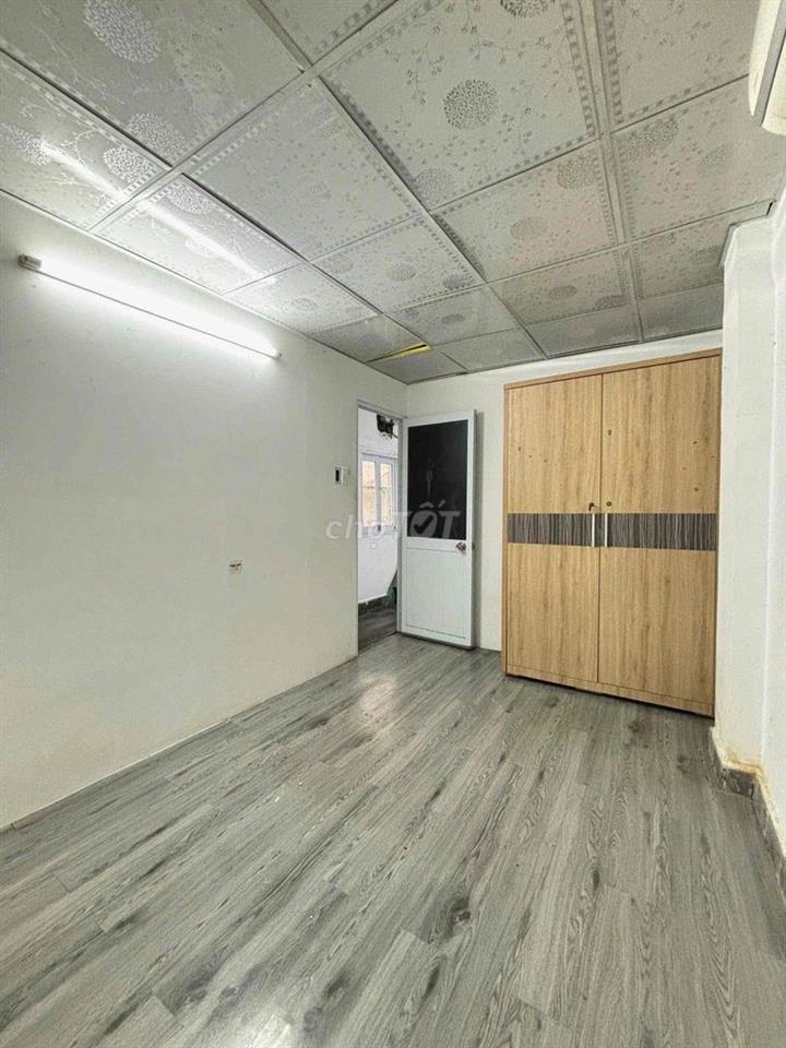 Nhượng lại HDKd nhà 5P sẵn Mặt Tiền 💥