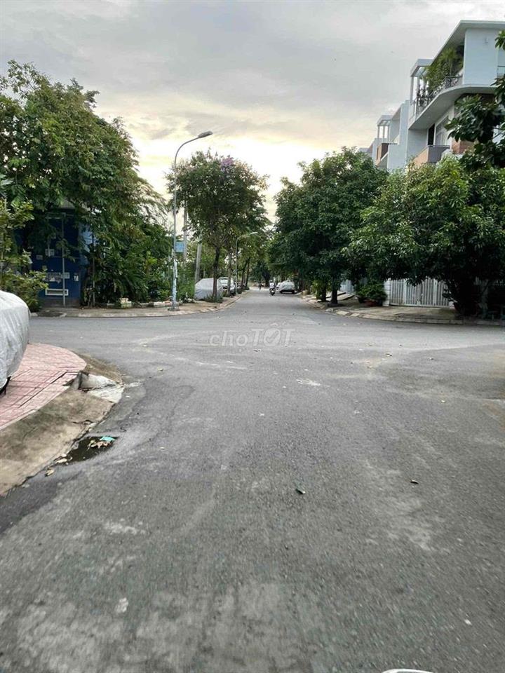 Phòng to Thoáng Nội Thất Sẵn Tự do giờ giấc không chung chủ