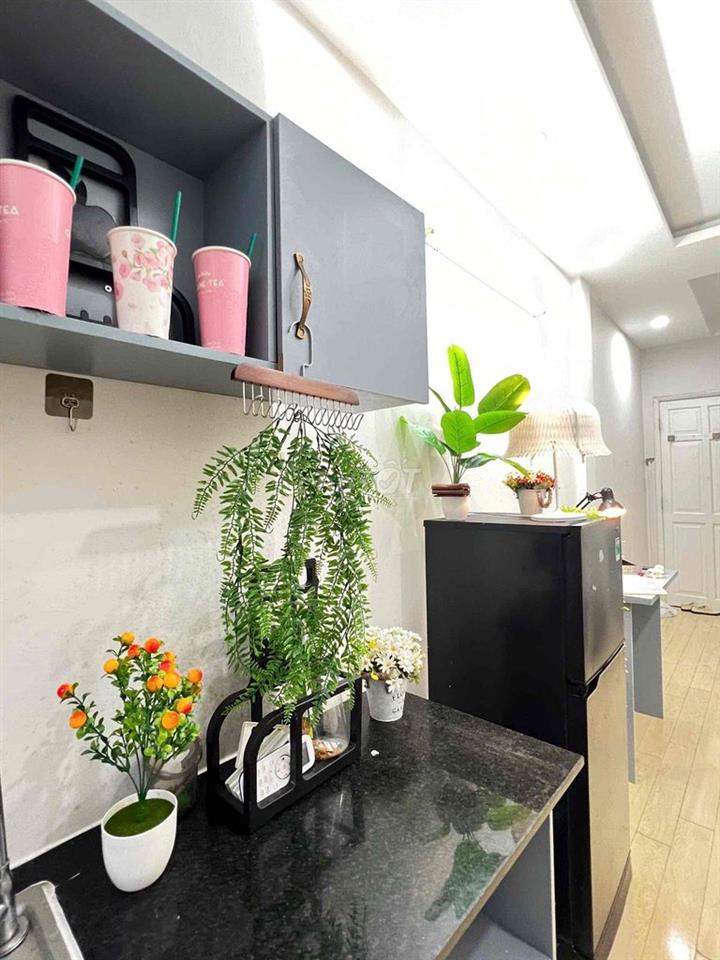Căn hộ 2pn lầu 1 bancol xinh chill xe hơi tận cửa