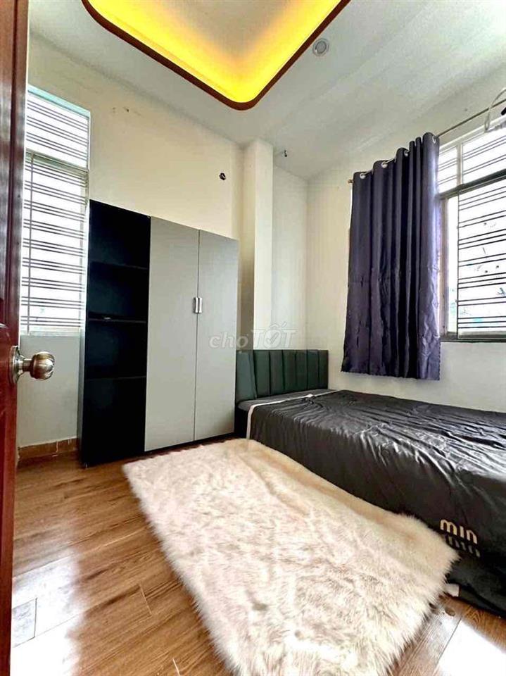 Căn Hộ 2PN Tân Bình 55m2 Miễn Phí Xe Khôgn Chung Chủ