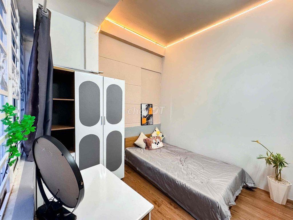 2PN đẹp chill View Xịn , Cửa Sổ Trời , Free Xe