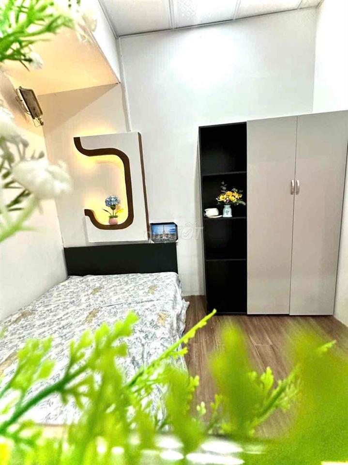CănHoj dich Vụ 2Pn 60m2 BanCong 10/9 Trống Lại Free Xe