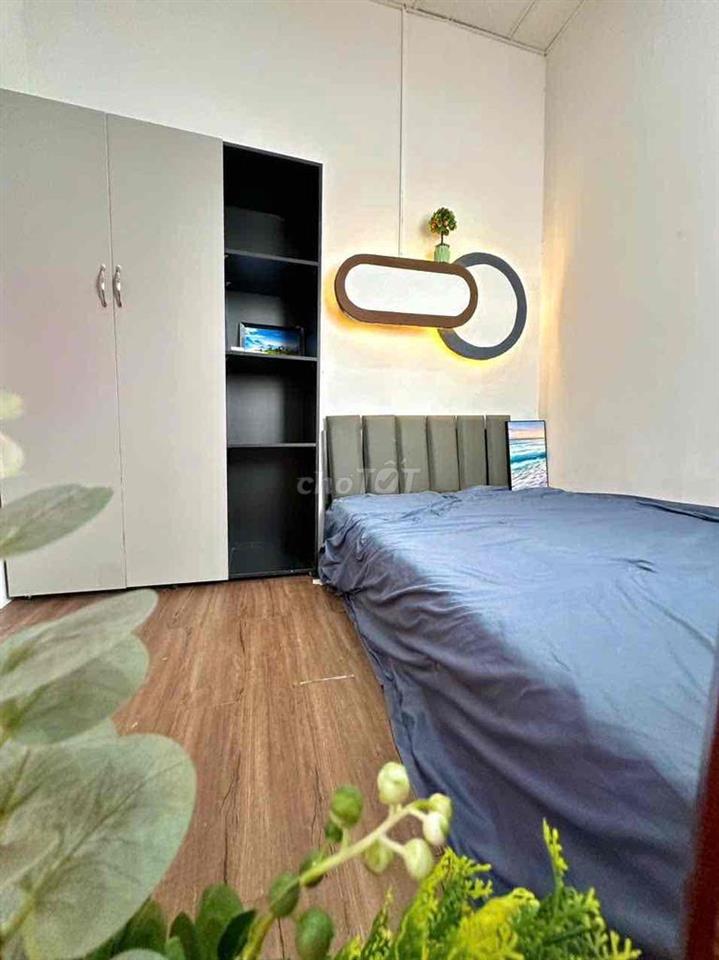CănHoj dich Vụ 2Pn 60m2 BanCong 10/9 Trống Lại Free Xe