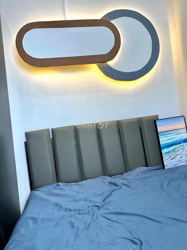 CănHoj dich Vụ 2Pn 60m2 BanCong 10/9 Trống Lại Free Xe