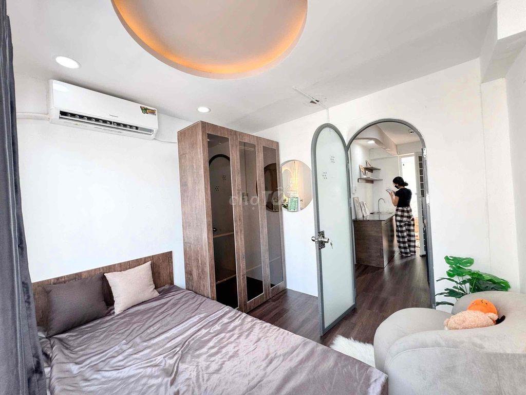 Chính Chủ Chothue 1PN TÁCH BẾP Ban Công vv Quận 10