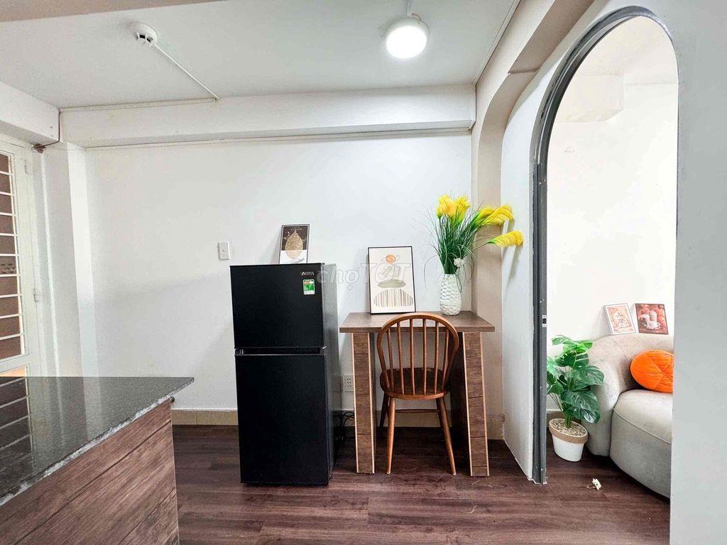 Chính Chủ Chothue 1PN TÁCH BẾP Ban Công vv Quận 10