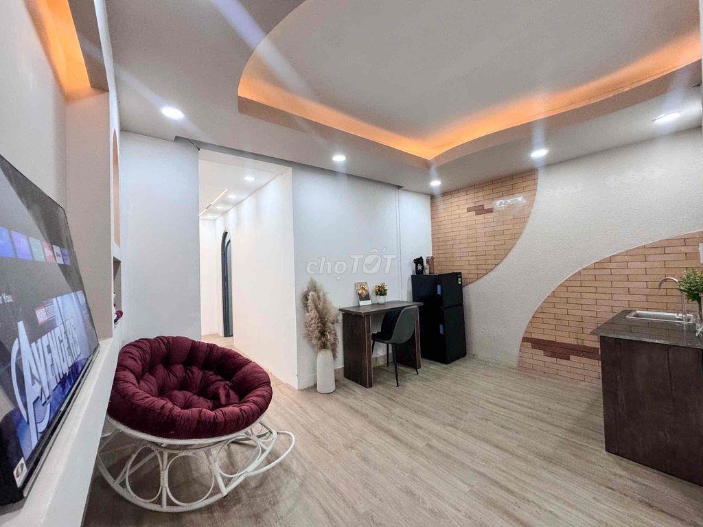 CĂN hộ 2PN 1wc 70m2 To ThOáng Phòng Master