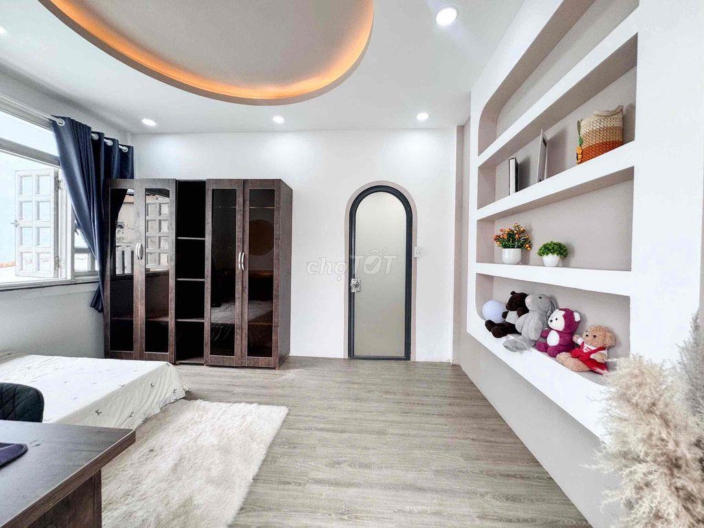 CĂN hộ 2PN 1wc 70m2 To ThOáng Phòng Master