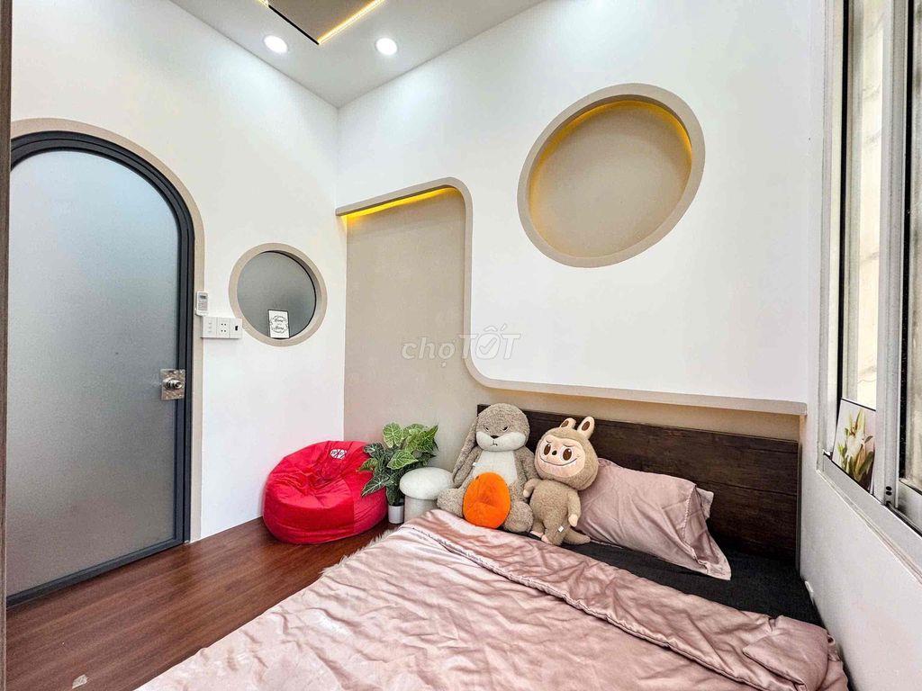 CHính Chủ ChoThuee 2Pn mới Tinh 100% Ban  công