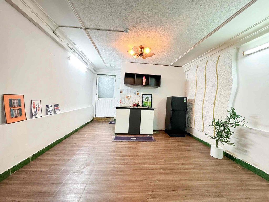2PN 60m2 SiêuTo cuối tháng 9 Trống lại Gần Chợ Siêu Thị mini