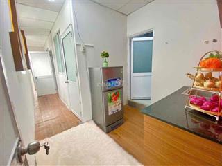 chothuee 2PN 55m2 siêu to, thoáng , lầy 5 Thang Bộ