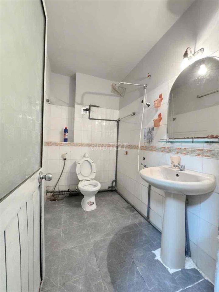 duplex To 35m2 Tầng Trệt Thoáng , Gác Đứng được Cao