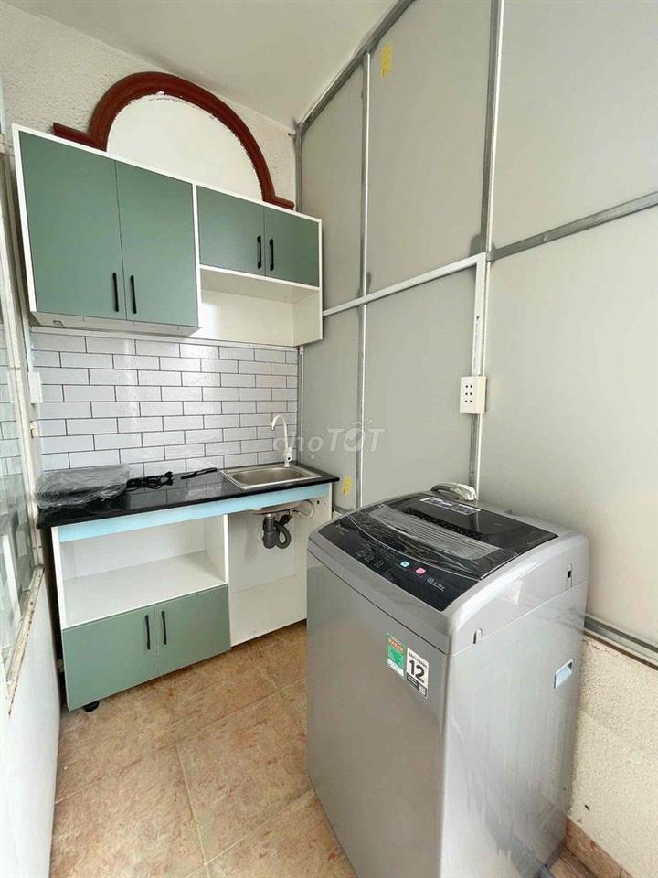 2PN quận 10 To Đùng , Bếp Tách Riêng Ngoài Ban Công khôgn ám mùi