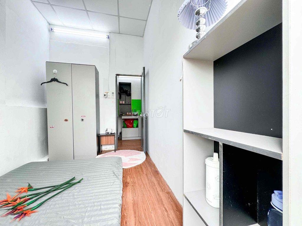 CHDv  2PN 1wc 45m2 Bancony Thoáng Mát Cả 2 Phongg