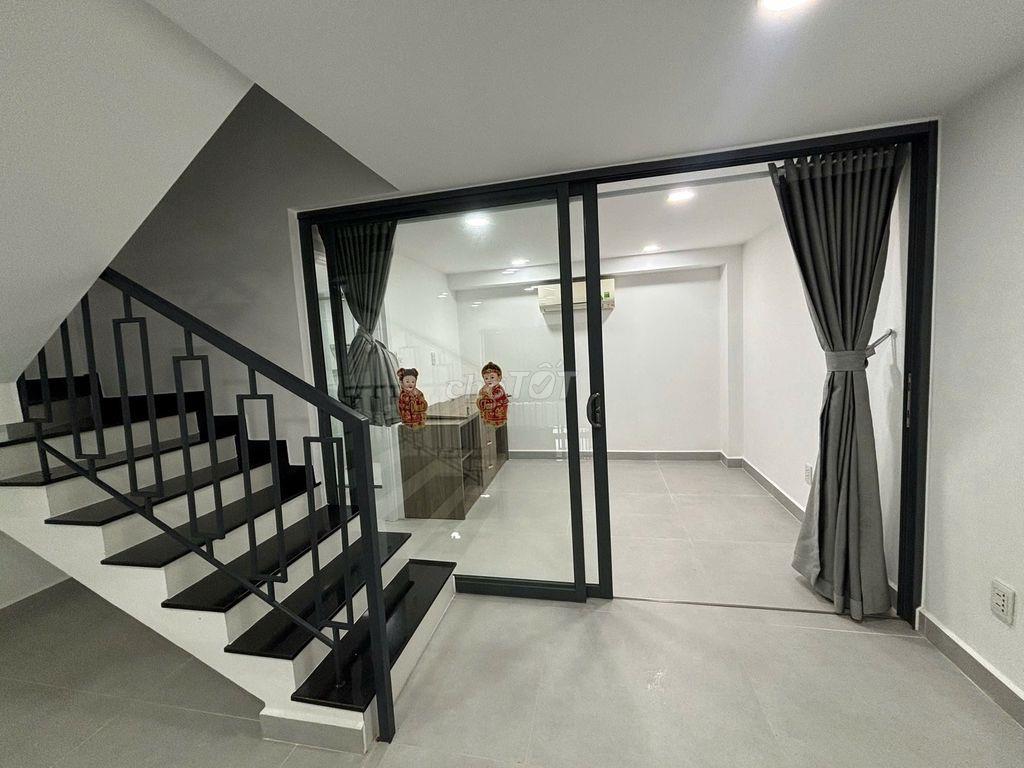 nhà 4pn trường sa hxh thông lê văn sỹ gần trần quốc thảo hoàng sa 