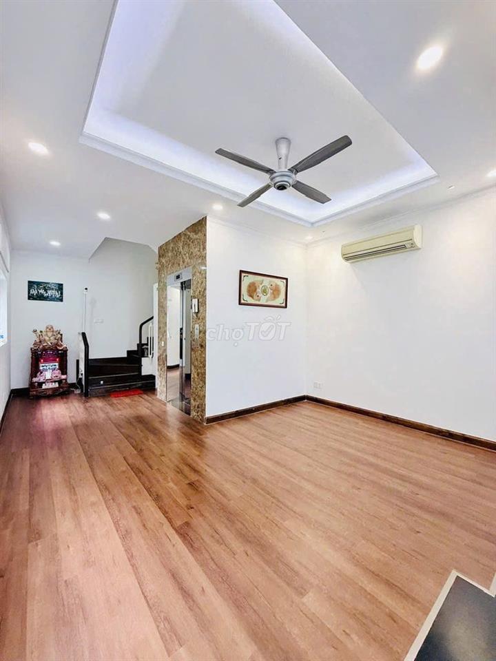mặt bằng lê văn sỹ gần trường hàn thuyên việt úc nhà thờ ba chuông 