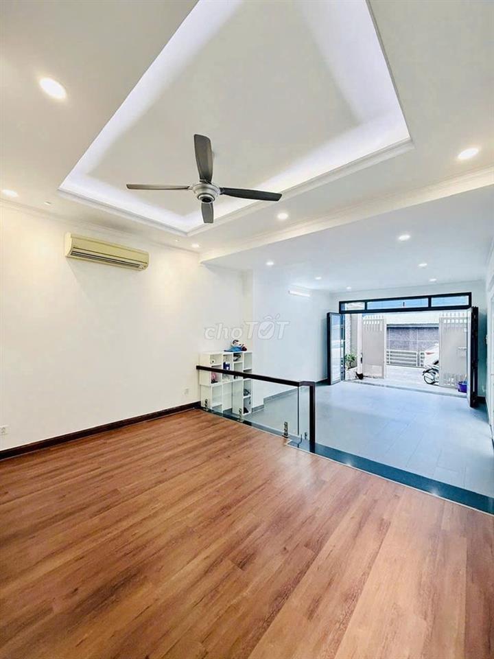 mặt bằng lê văn sỹ gần trường hàn thuyên việt úc nhà thờ ba chuông 