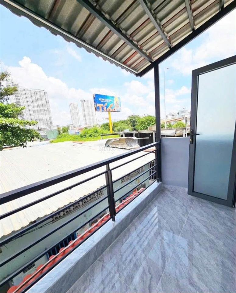 nhà nc lê văn lương gần cầu kênh tẻ gần trần xuân soạn nguyễn hữu thọ 