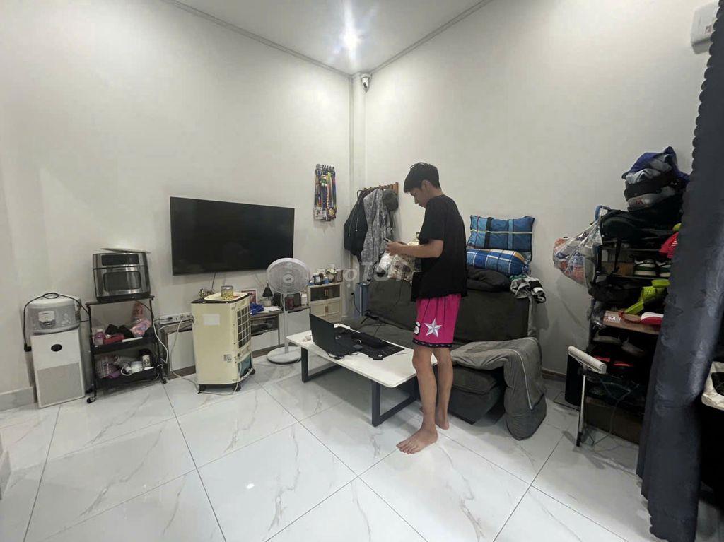nhà nc  1 trệt 1 lầu gần sư vạn hạnh BV nhi đồng ngã 7 lý thái tổ 