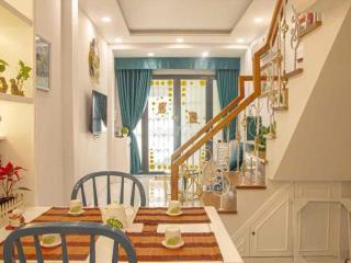 nhà nguyên căn cho airbnb NGUYỄN THỊ MINH KHAI gần SVĐ Hoa lư Q1