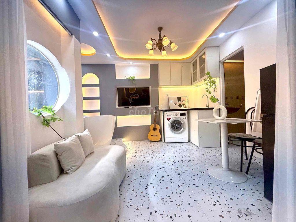 Căn Hộ Dịch Vụ Mới 100%,Full NộiThất, Nguyễn Thị Minh Khai,Quận1,Quận3