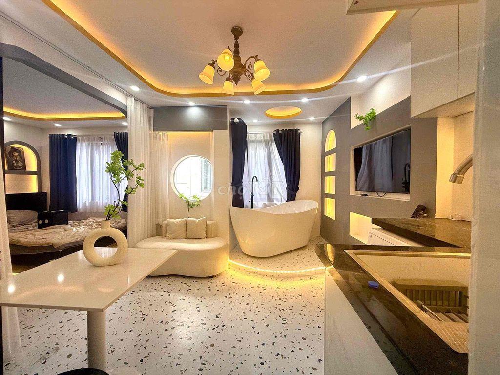 Căn Hộ Dịch Vụ Mới 100%,Full NộiThất, Nguyễn Thị Minh Khai,Quận1,Quận3