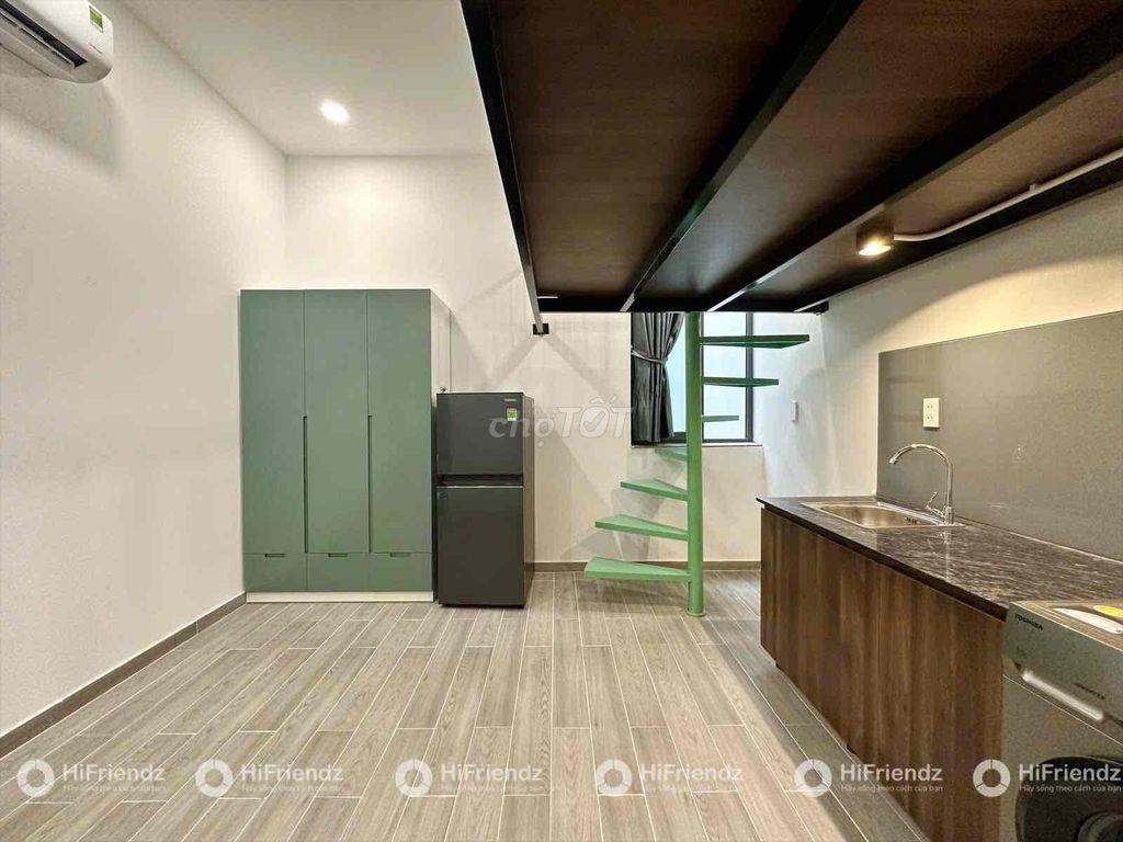 siuuu dự án đi bộ qua đại học UTH dành cho Tân Sinh Viên