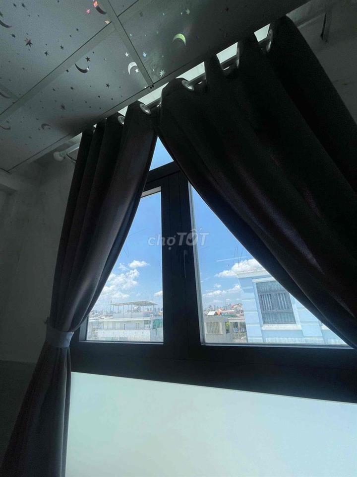 2Pn có thể làm 1pn tách bếp + 2 máy lạnh + 40m2 + nhà có bảo vệ